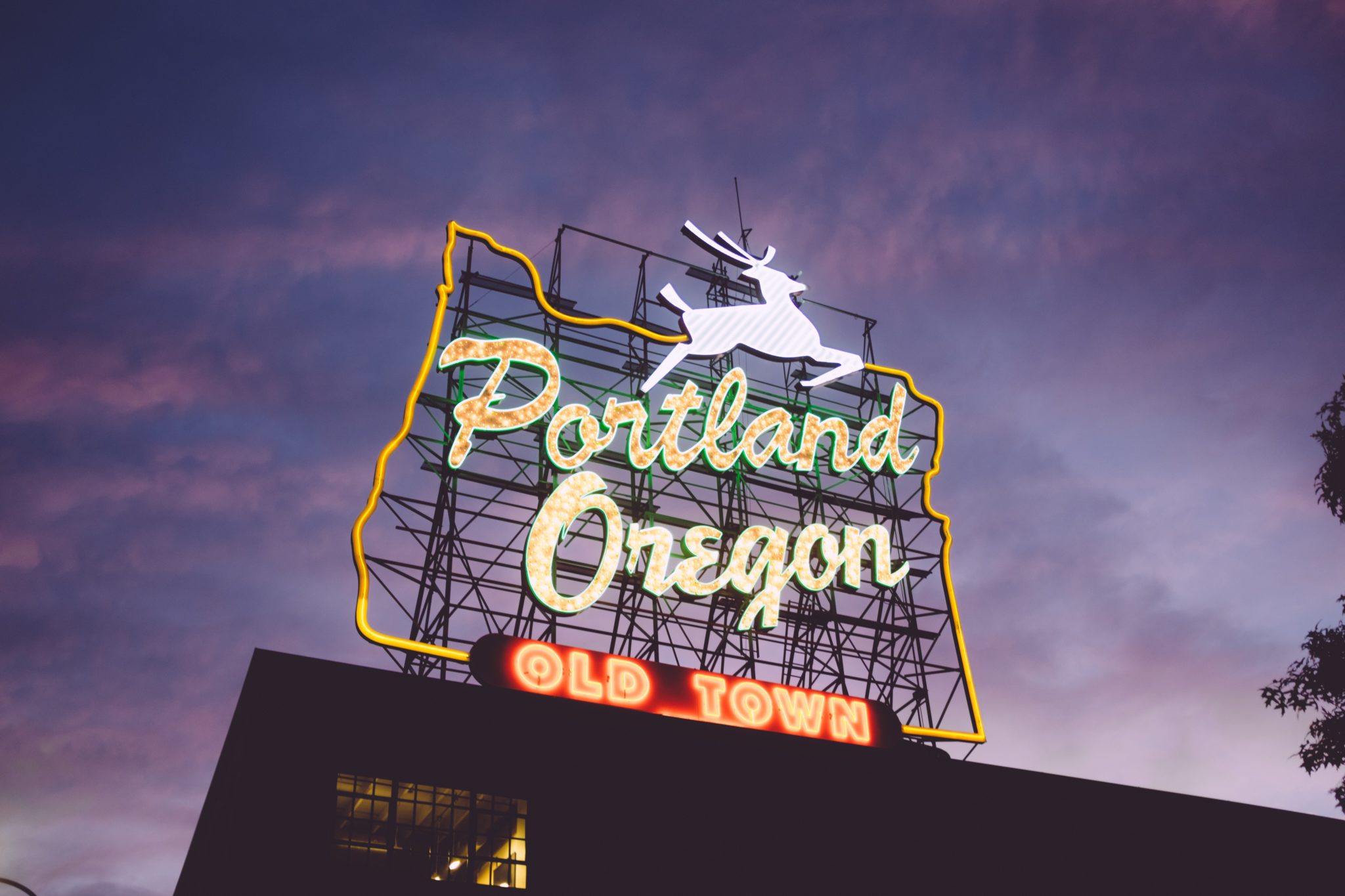 Your Guide to Getting Around In Portland Metromile